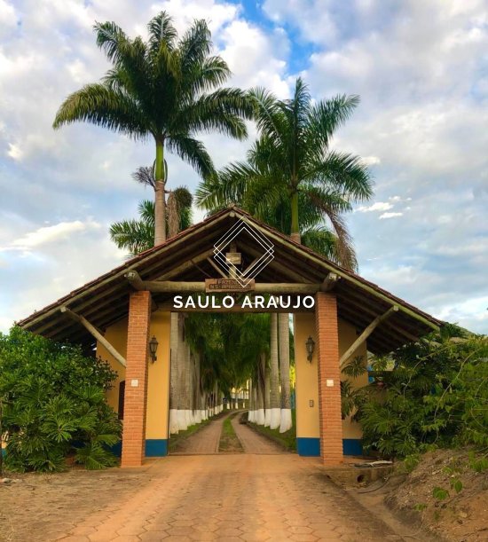 Fazenda em São João Nepomuceno / MG